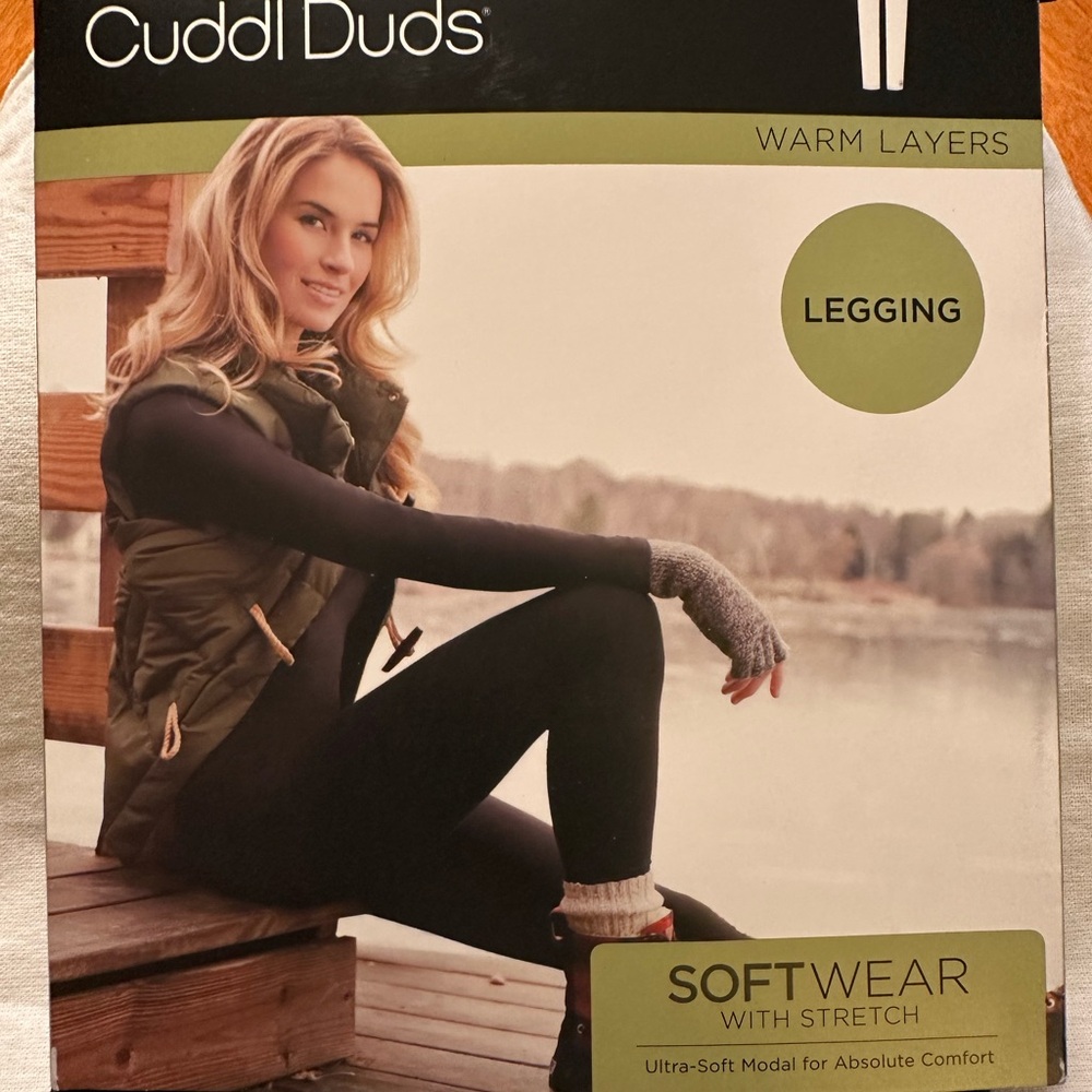 Cuddl Duds Women's Soft Black Leggings. Warm base layers sz med